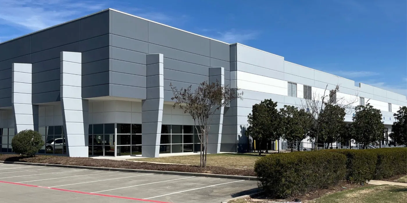 Distribution Center Roofing in Topeka, KS